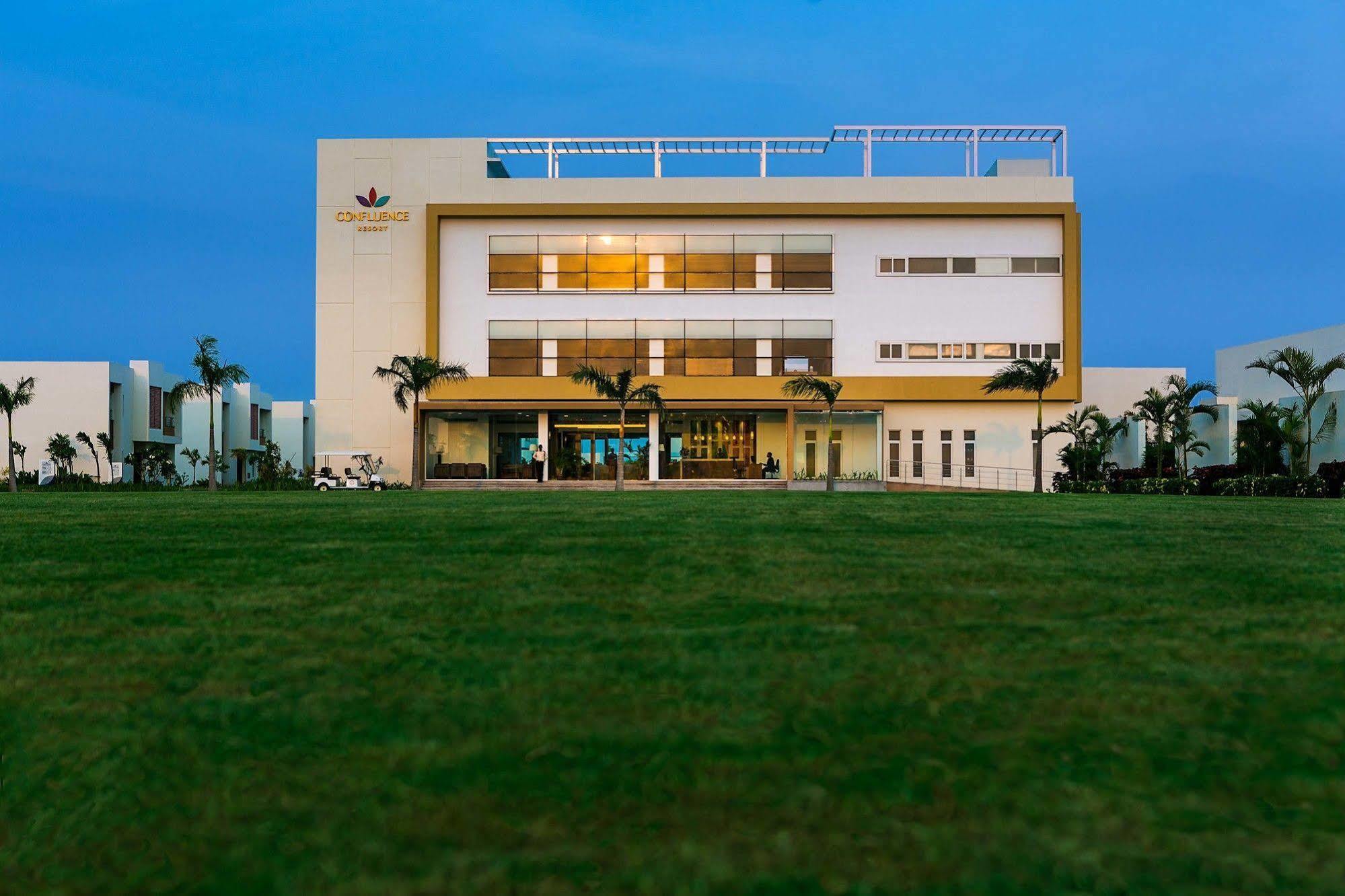 Confluence Banquets And Resort Mahábalipuram Kültér fotó