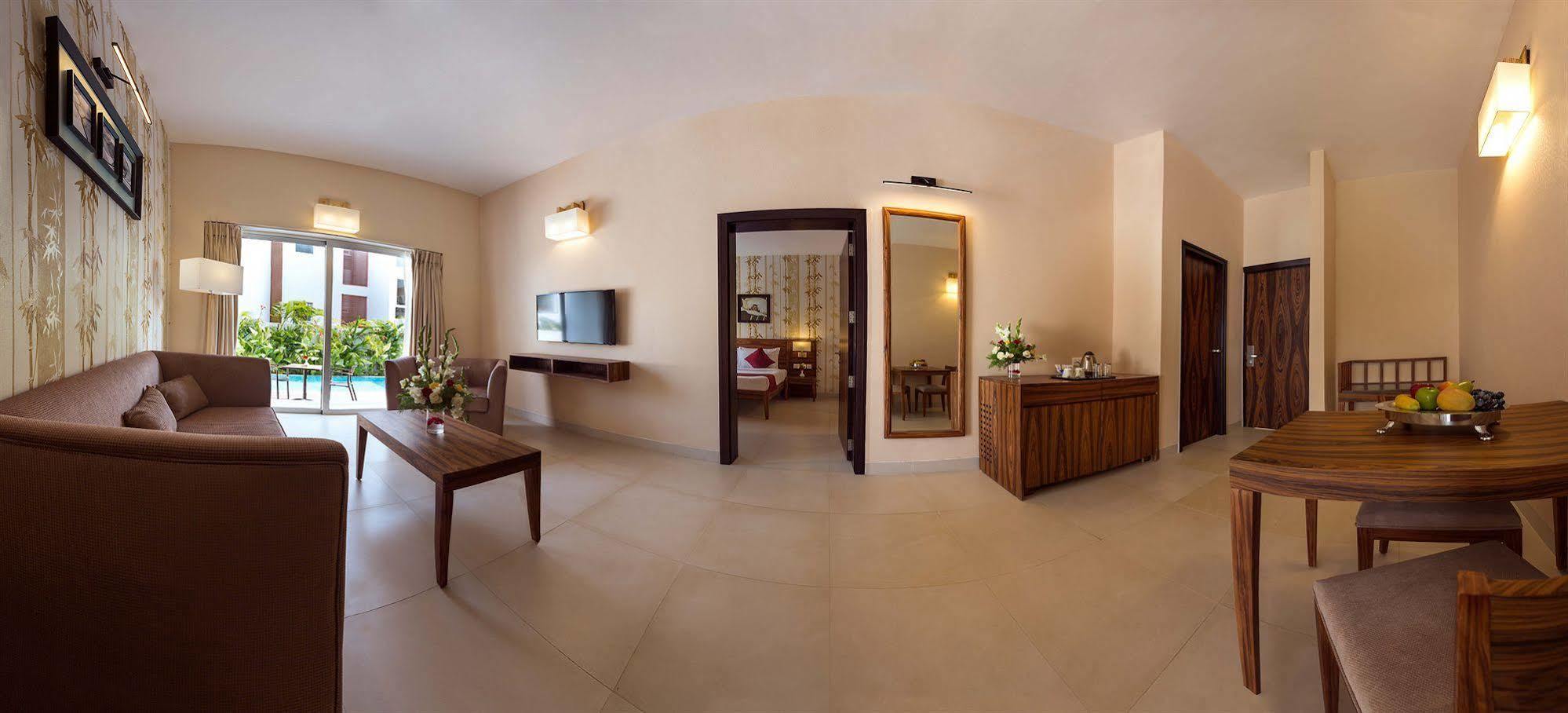 Confluence Banquets And Resort Mahábalipuram Kültér fotó