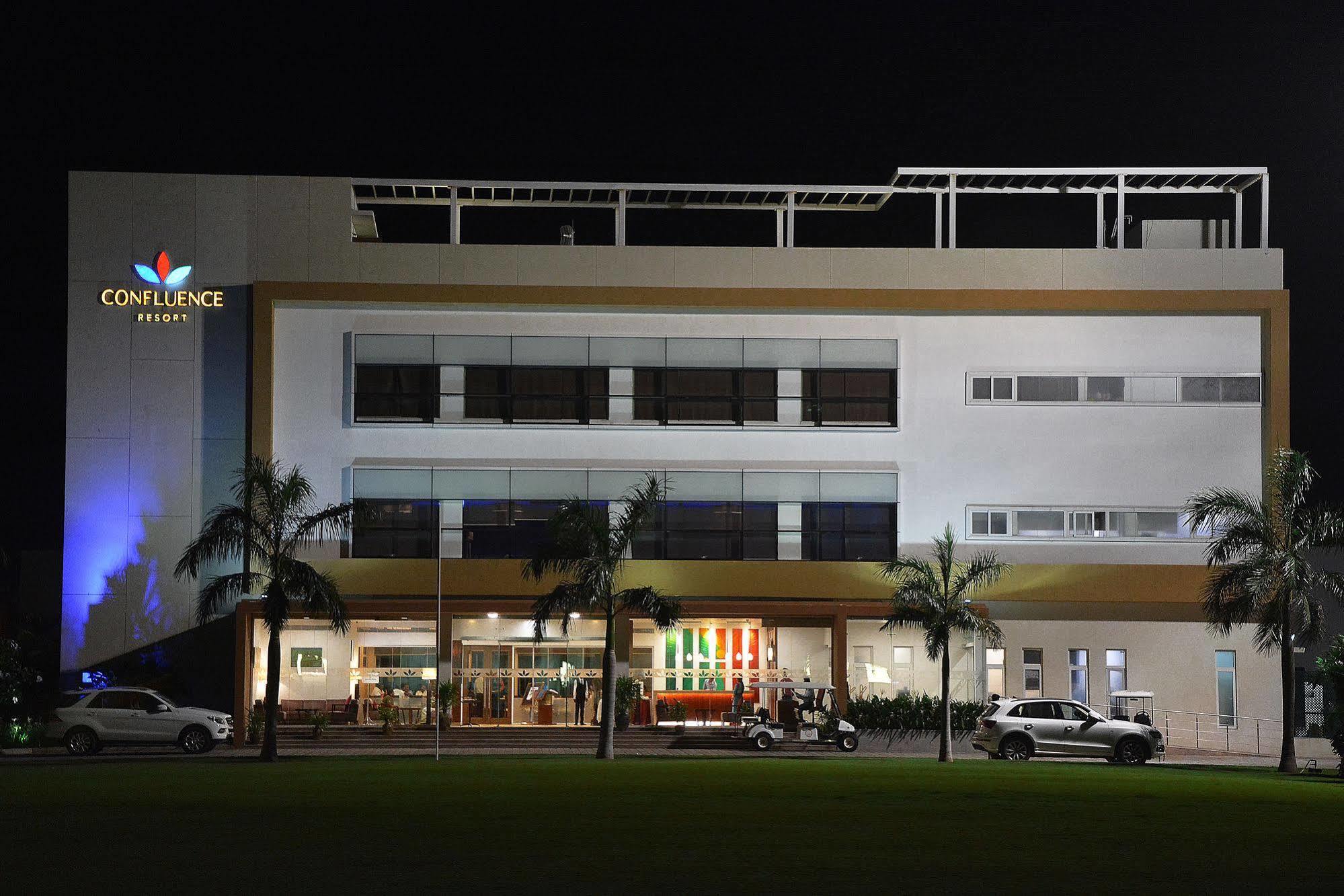 Confluence Banquets And Resort Mahábalipuram Kültér fotó